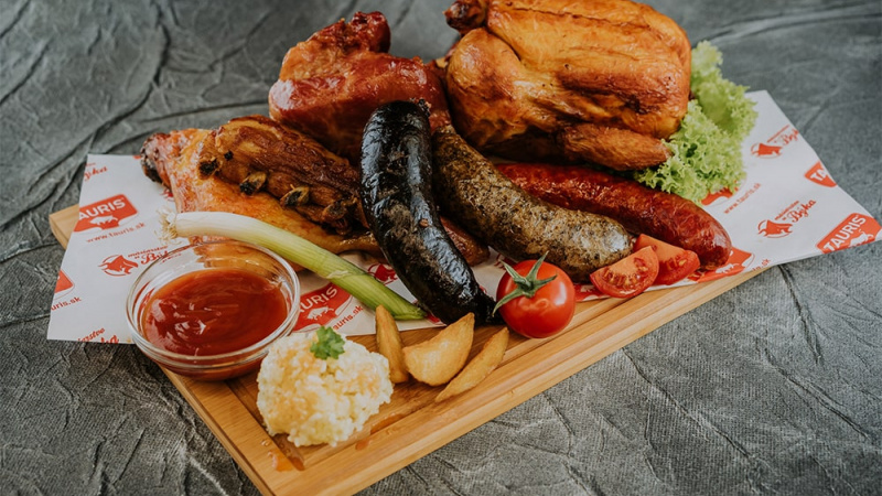 Pečený bravčový bôčik/krkovička/plece Pečený bravčový bôčik/krkovička/plece